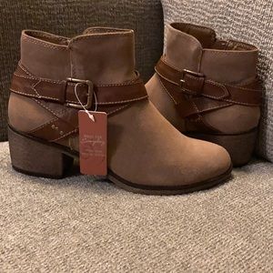 SONOMA Women’s Size 8 Leather Strap Chelsea Boot